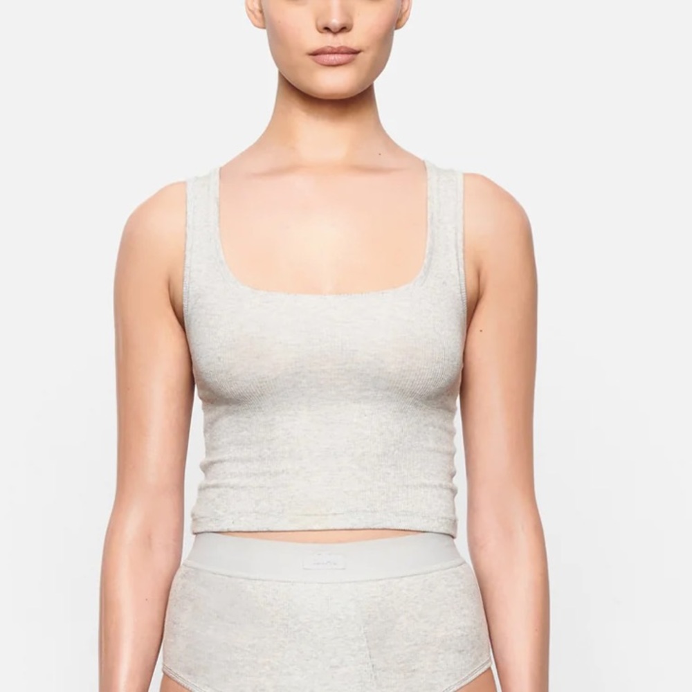 NWT SKIMS Cotton Rib Tank Top new gray